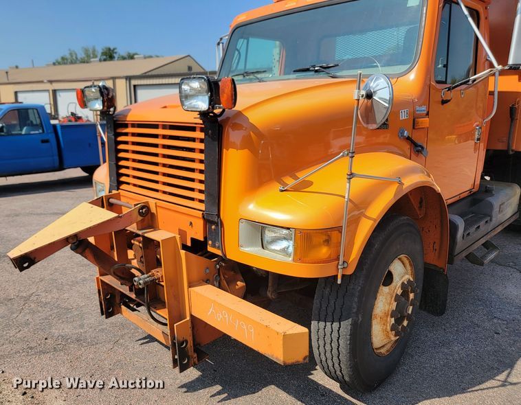 image for item LQ9279 1998 International 4700  dump truck