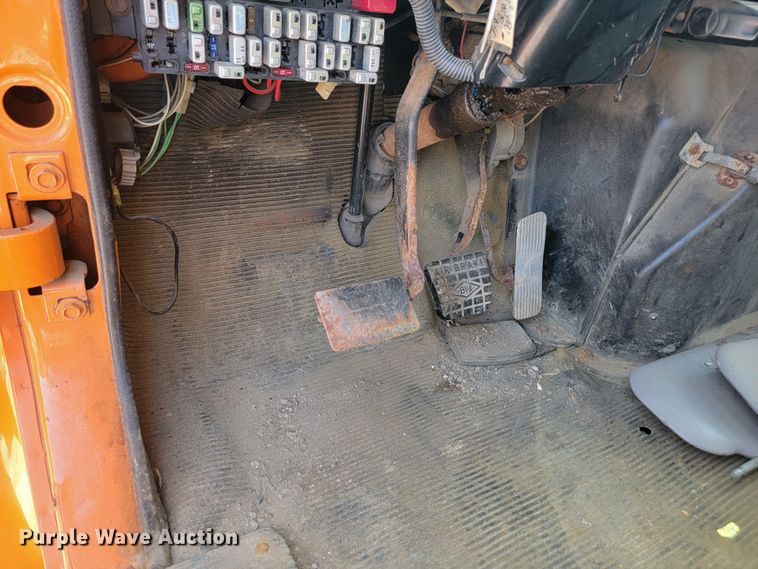 image for item LQ9279 1998 International 4700  dump truck