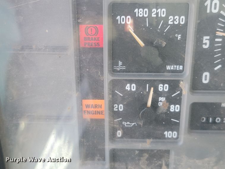 image for item LQ9279 1998 International 4700  dump truck