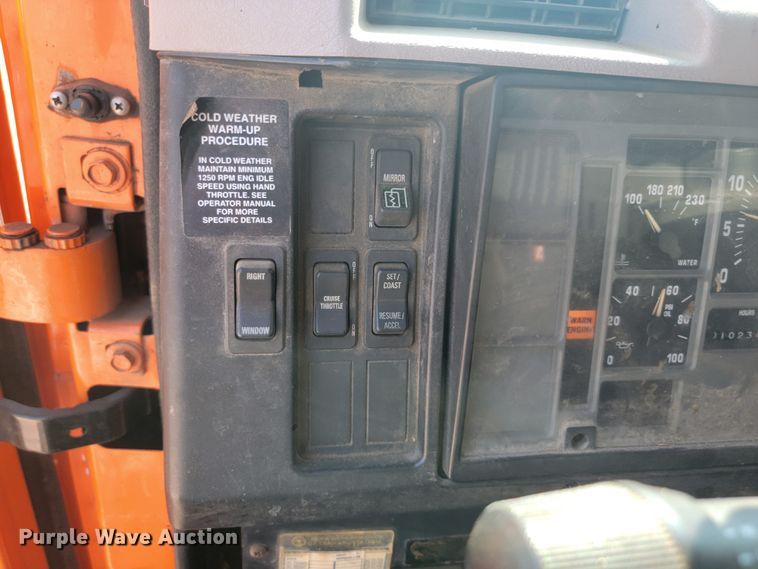 image for item LQ9279 1998 International 4700  dump truck