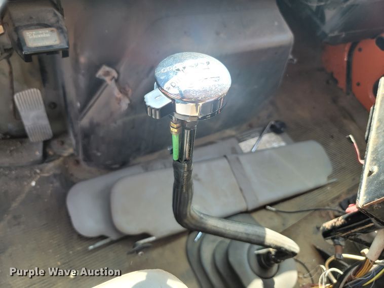 image for item LQ9279 1998 International 4700  dump truck