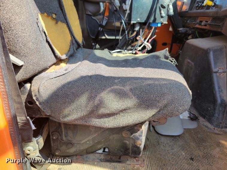image for item LQ9279 1998 International 4700  dump truck