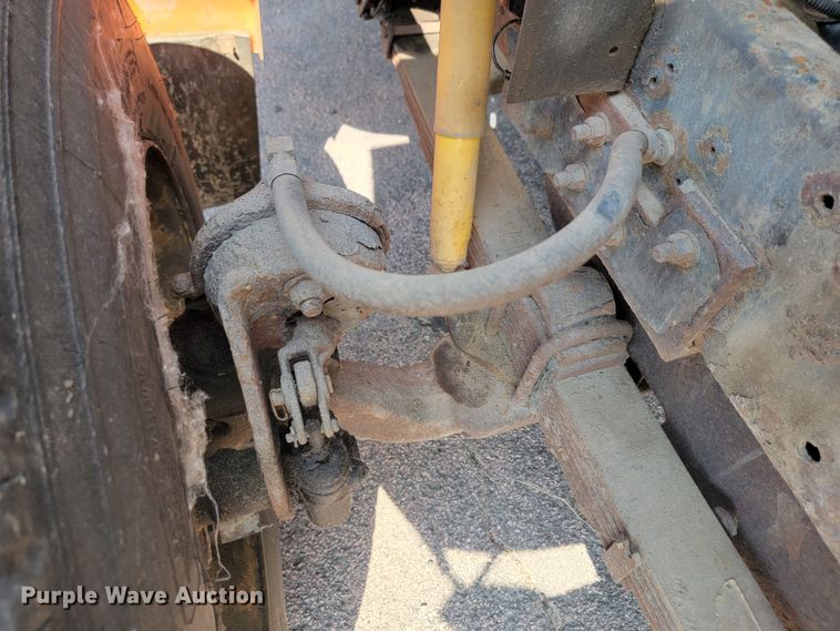 image for item LQ9279 1998 International 4700  dump truck