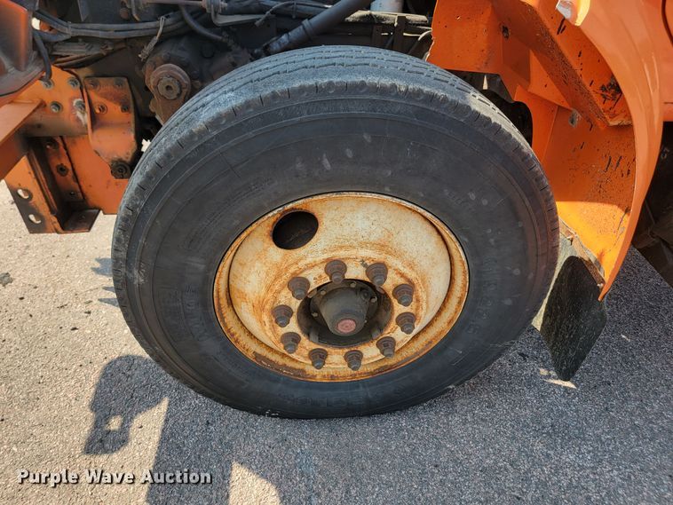 image for item LQ9279 1998 International 4700  dump truck