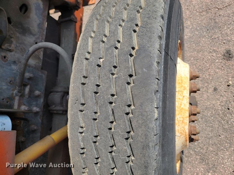 image for item LQ9279 1998 International 4700  dump truck