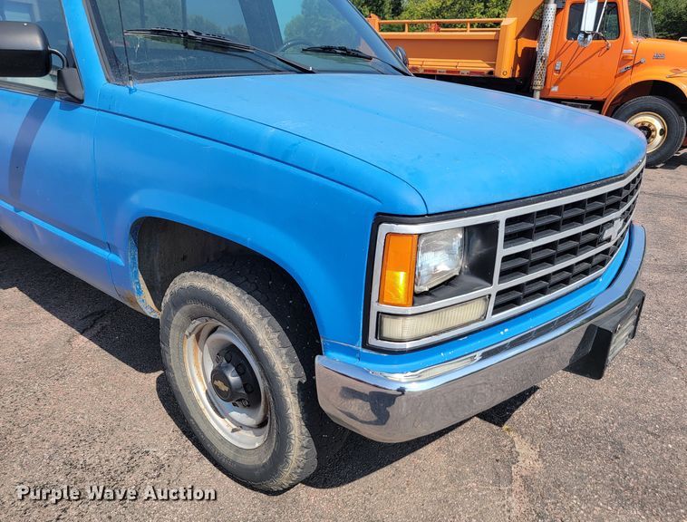 image for item LQ9280 1992 Chevrolet C2500HD  utility bed pickup truck