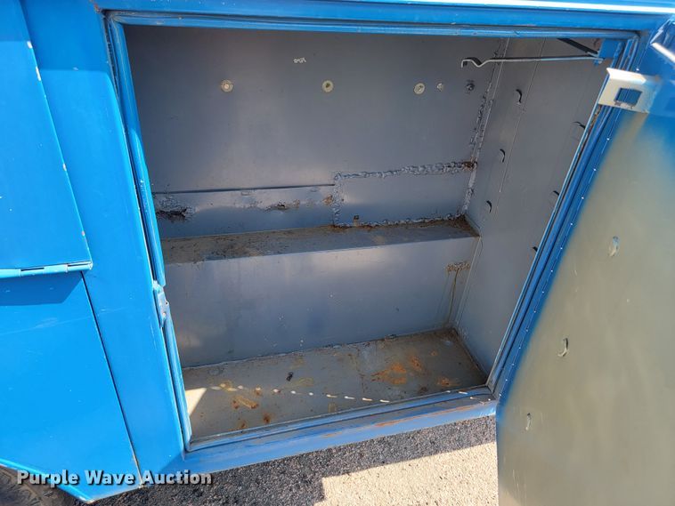 image for item LQ9280 1992 Chevrolet C2500HD  utility bed pickup truck