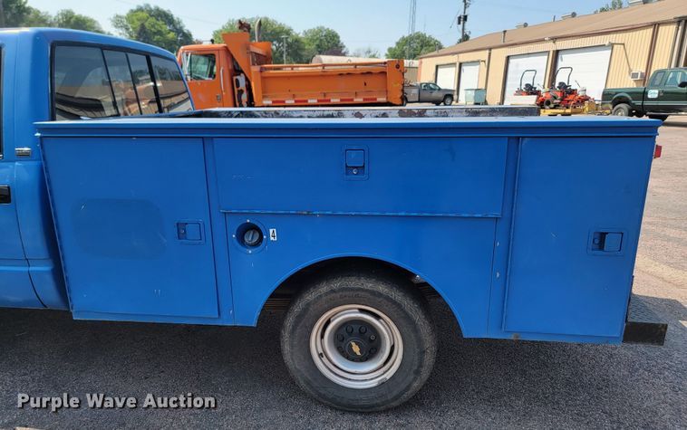 image for item LQ9280 1992 Chevrolet C2500HD  utility bed pickup truck