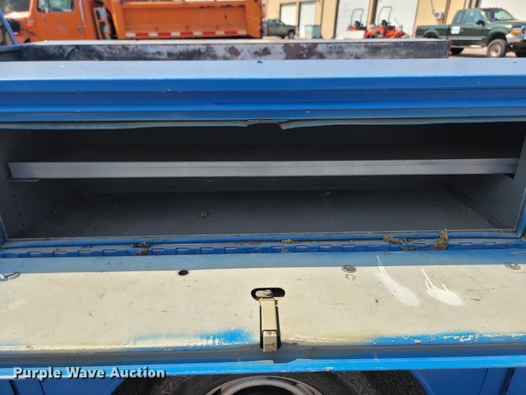 image for item LQ9280 1992 Chevrolet C2500HD  utility bed pickup truck