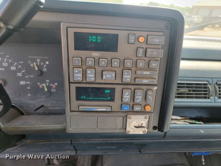 image for item LQ9280 1992 Chevrolet C2500HD  utility bed pickup truck