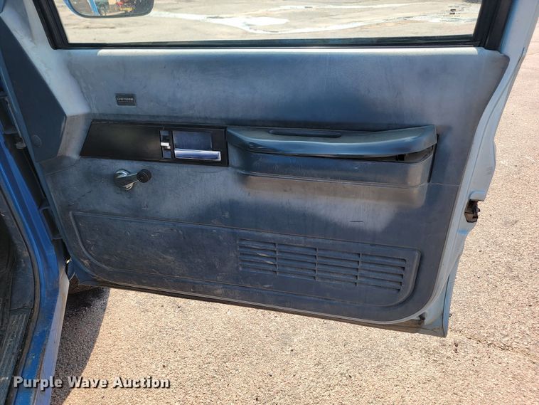 image for item LQ9280 1992 Chevrolet C2500HD  utility bed pickup truck