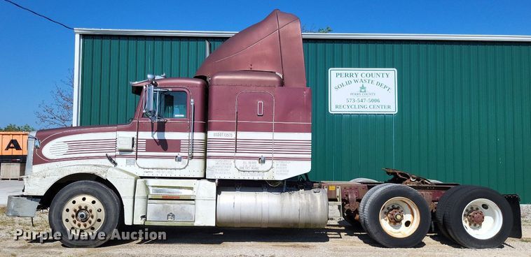 image for item LS9705 1993 Peterbilt 377  semi truck