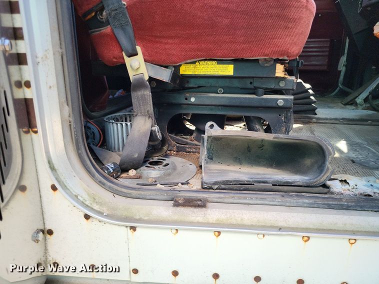 image for item LS9705 1993 Peterbilt 377  semi truck