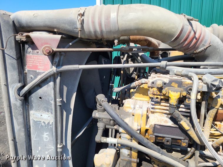 image for item LS9705 1993 Peterbilt 377  semi truck