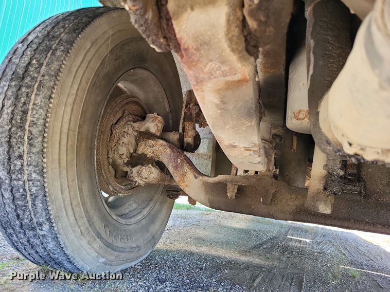 image for item LS9705 1993 Peterbilt 377  semi truck