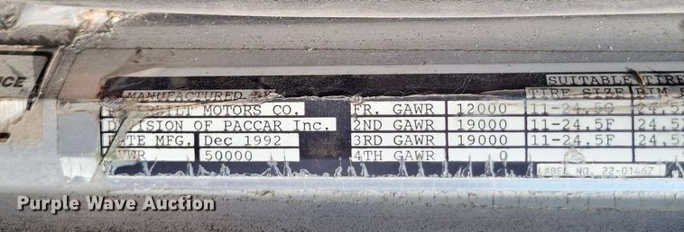 image for item LS9705 1993 Peterbilt 377  semi truck