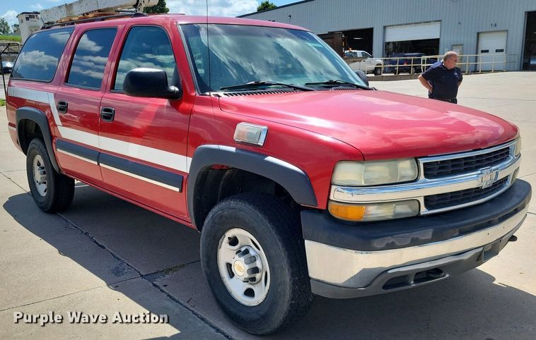 image for item LS9716 2003 Chevrolet Suburban 2500  SUV