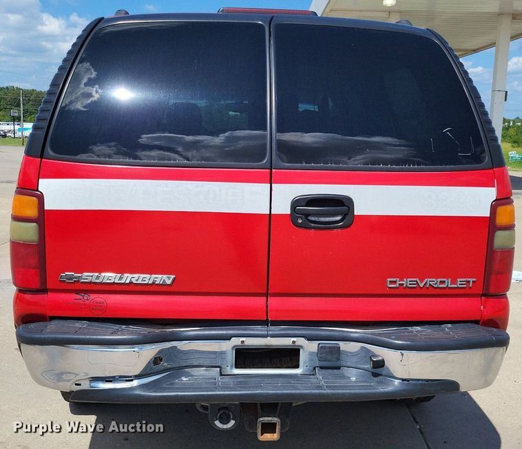image for item LS9716 2003 Chevrolet Suburban 2500  SUV