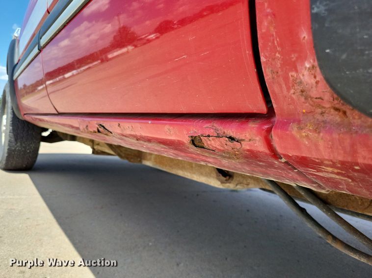 image for item LS9716 2003 Chevrolet Suburban 2500  SUV