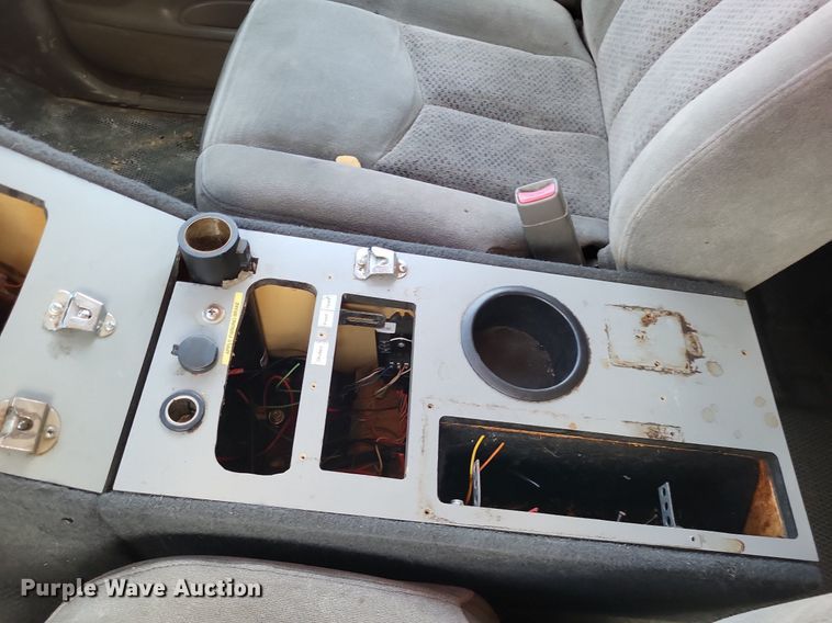 image for item LS9716 2003 Chevrolet Suburban 2500  SUV