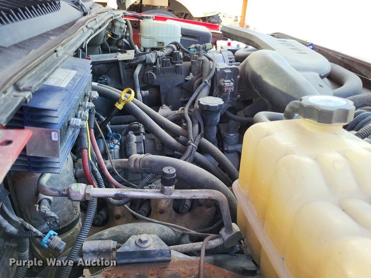 image for item LS9716 2003 Chevrolet Suburban 2500  SUV