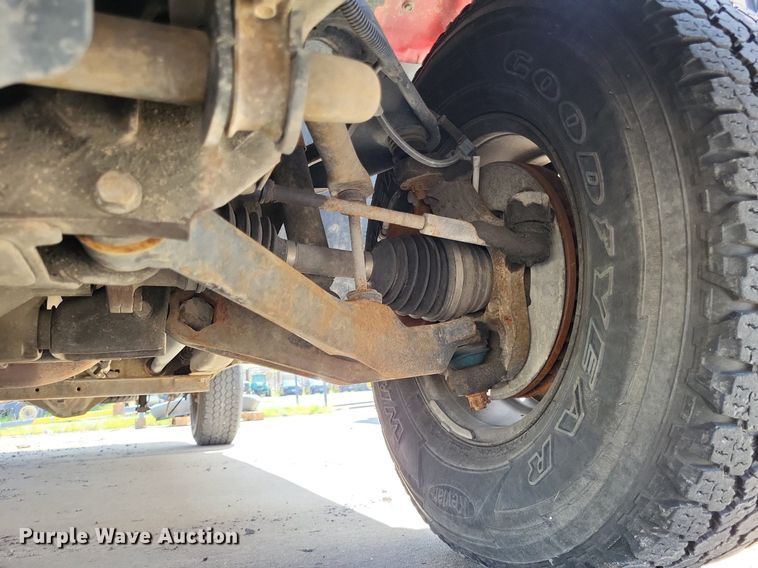 image for item LS9716 2003 Chevrolet Suburban 2500  SUV