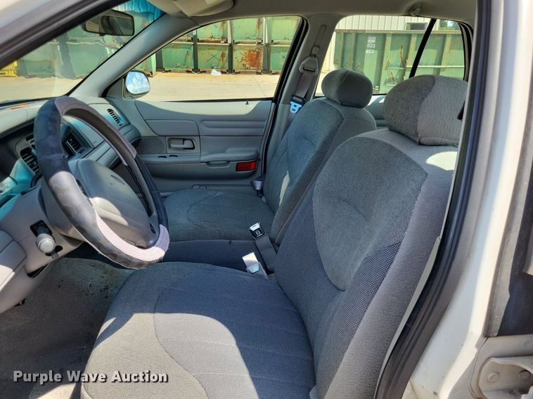 image for item LS9717 2000  Ford Crown Victoria Police Interceptor