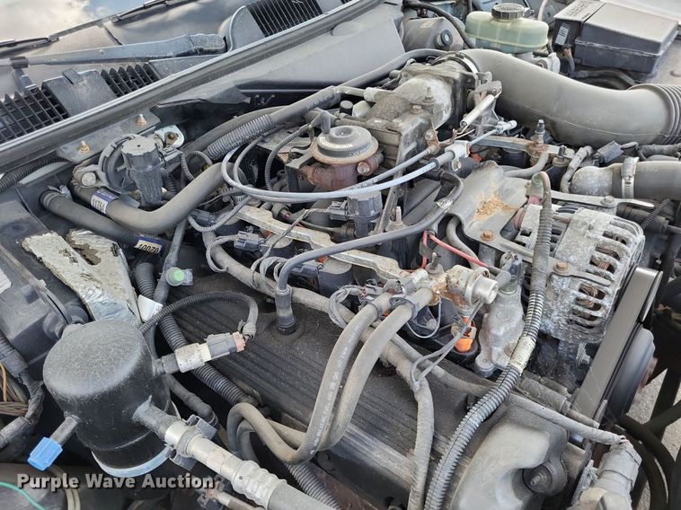 image for item LS9717 2000  Ford Crown Victoria Police Interceptor