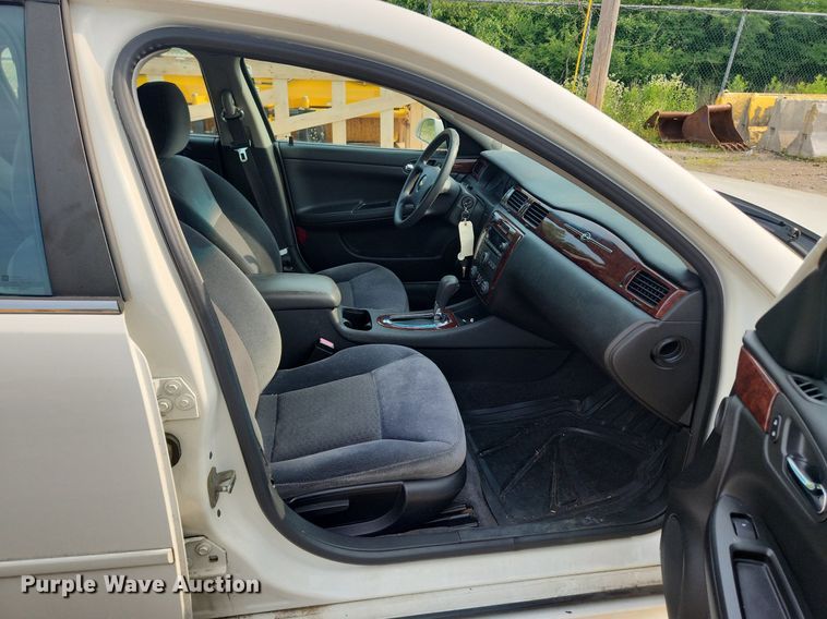 image for item LX9745 2009 Chevrolet Impala LS