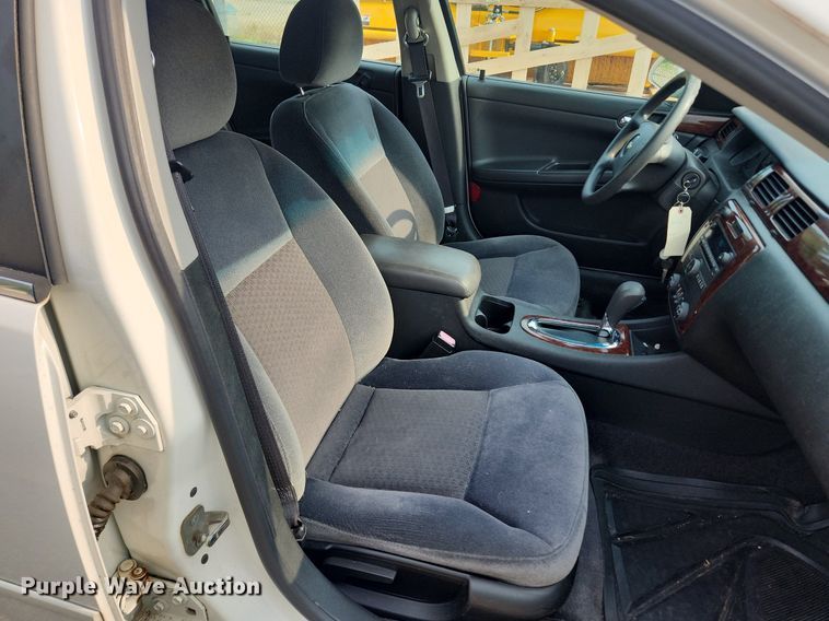 image for item LX9745 2009 Chevrolet Impala LS