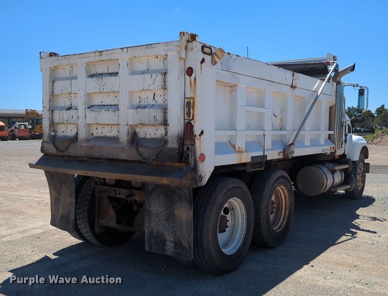 image for item LY9307 2004 Mack CV713 Granite  dump truck