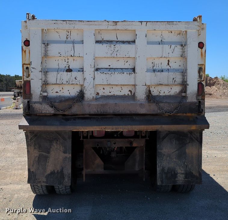 image for item LY9307 2004 Mack CV713 Granite  dump truck