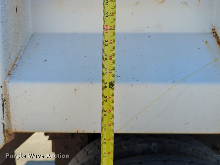 image for item LY9307 2004 Mack CV713 Granite  dump truck