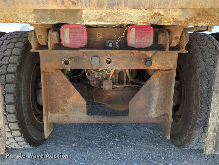 image for item LY9307 2004 Mack CV713 Granite  dump truck