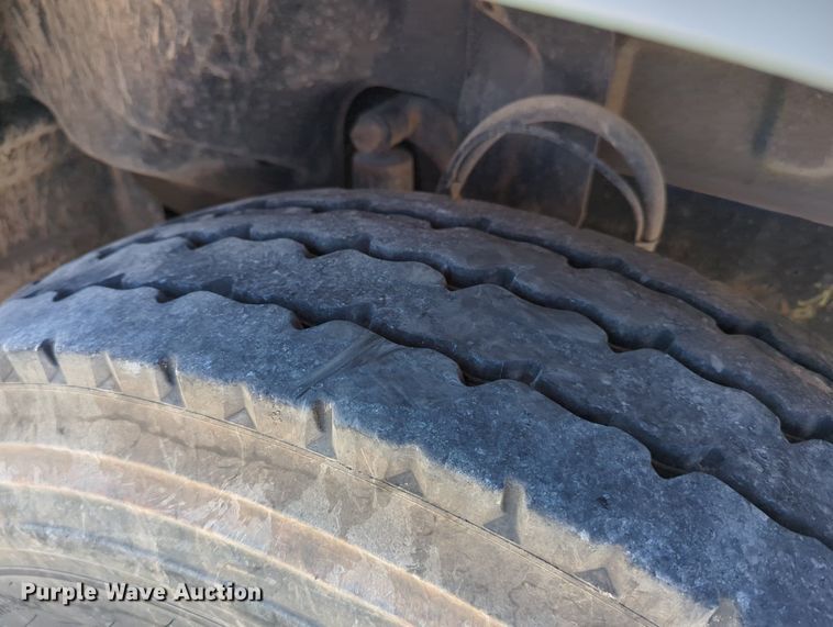 image for item LY9307 2004 Mack CV713 Granite  dump truck