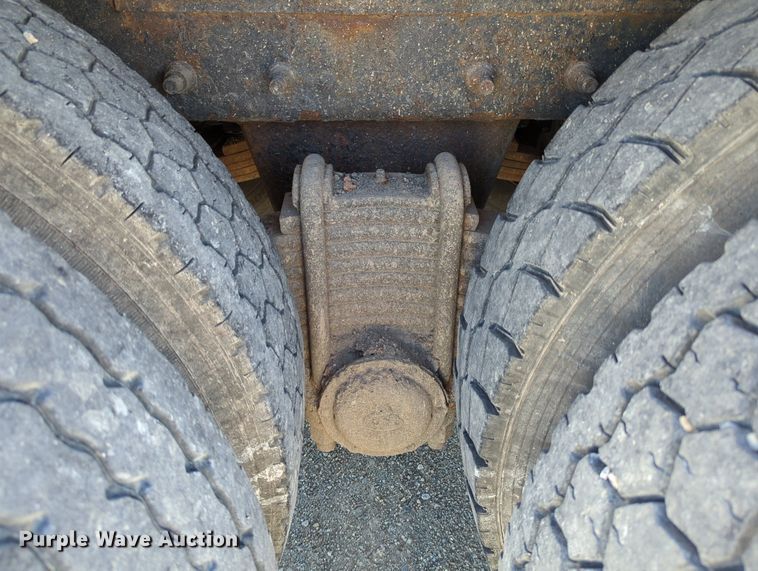 image for item LY9307 2004 Mack CV713 Granite  dump truck