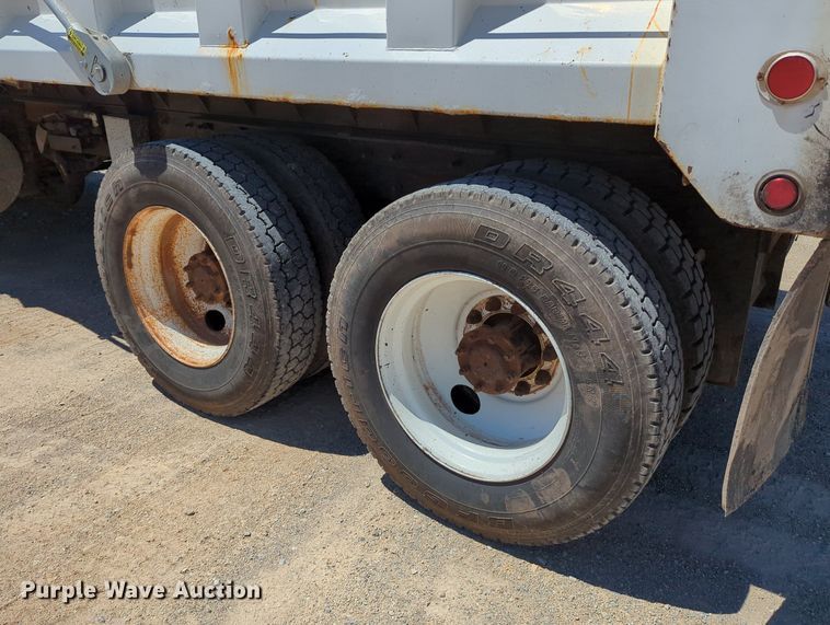 image for item LY9307 2004 Mack CV713 Granite  dump truck