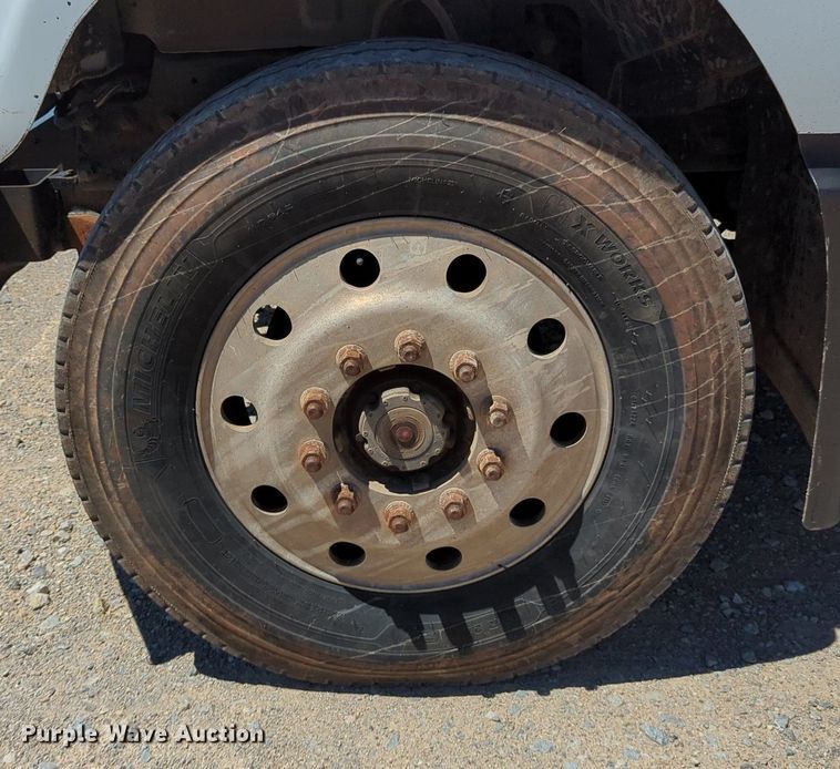 image for item LY9307 2004 Mack CV713 Granite  dump truck