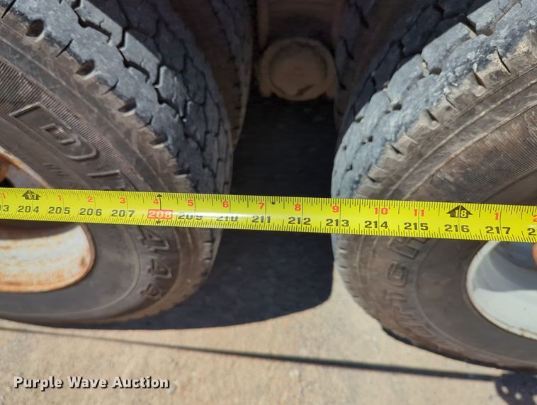 image for item LY9307 2004 Mack CV713 Granite  dump truck