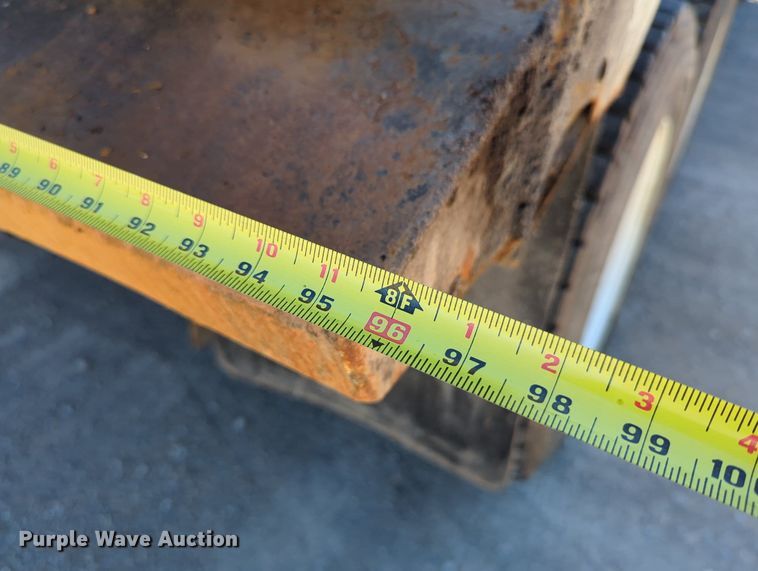 image for item LY9308 2004 Mack CV713 Granite  dump truck