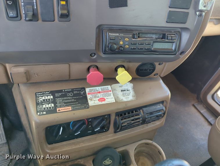 image for item LY9308 2004 Mack CV713 Granite  dump truck