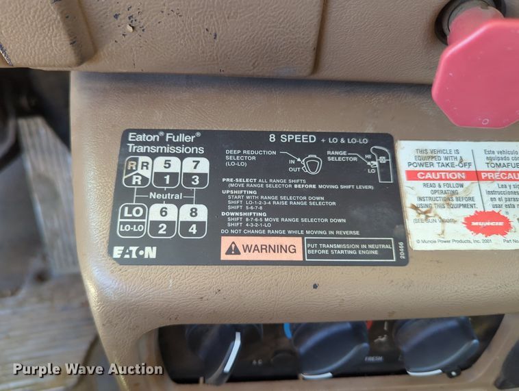 image for item LY9308 2004 Mack CV713 Granite  dump truck