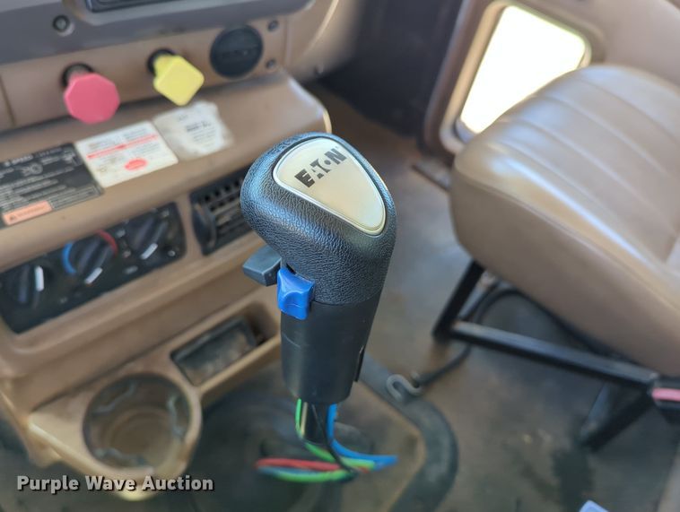 image for item LY9308 2004 Mack CV713 Granite  dump truck