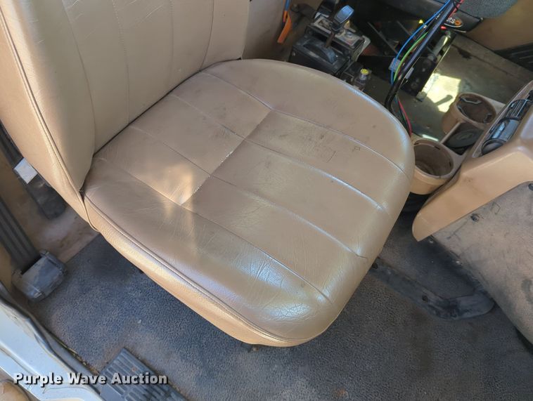 image for item LY9308 2004 Mack CV713 Granite  dump truck