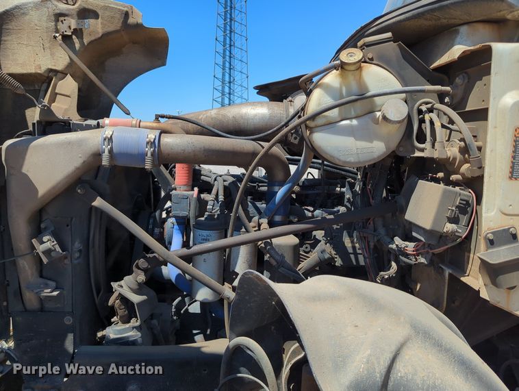 image for item LY9308 2004 Mack CV713 Granite  dump truck