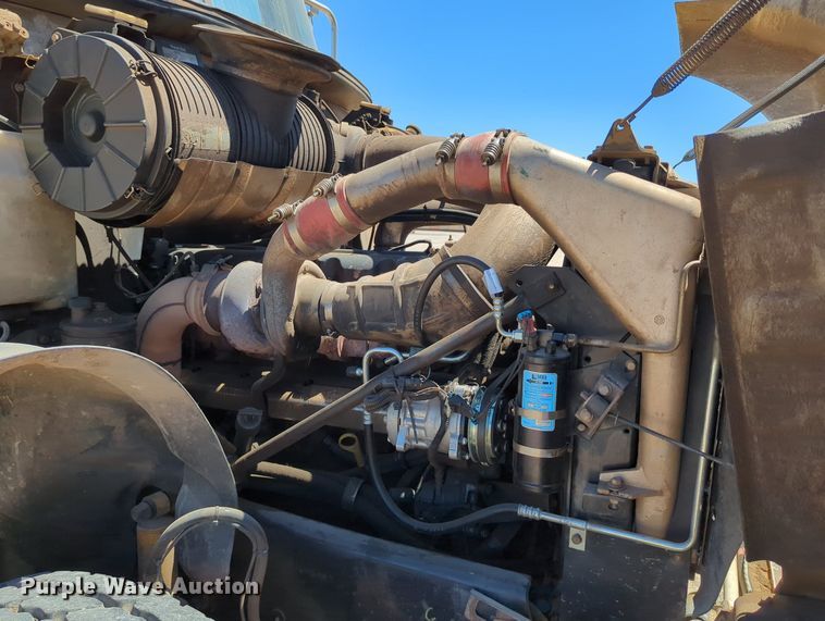 image for item LY9308 2004 Mack CV713 Granite  dump truck