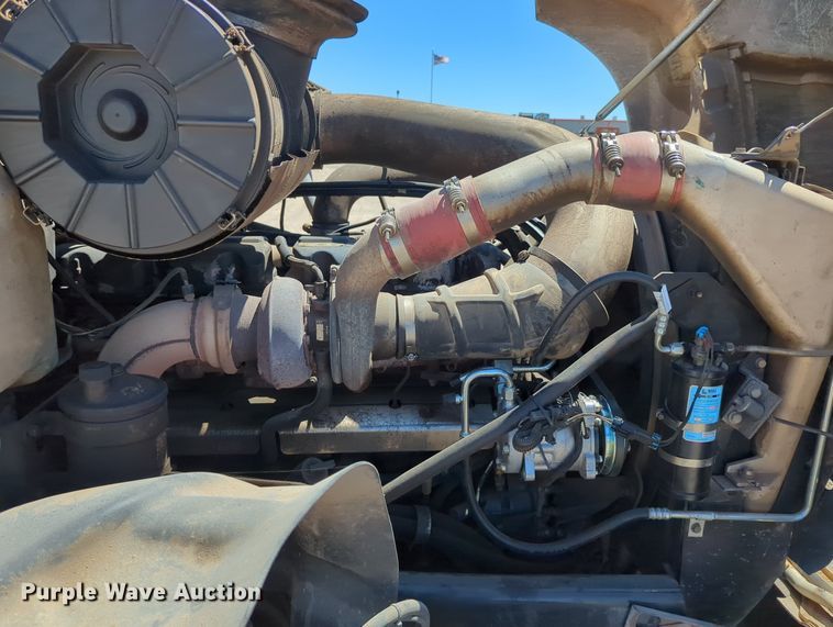 image for item LY9308 2004 Mack CV713 Granite  dump truck