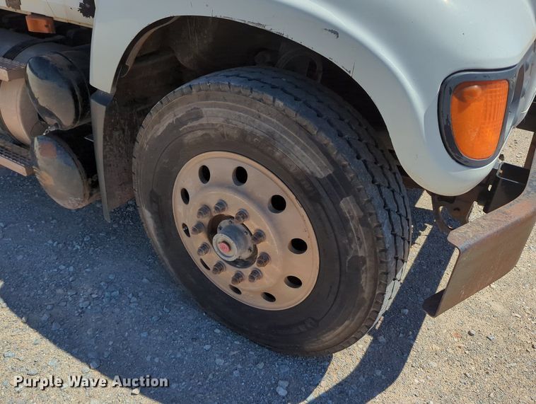 image for item LY9308 2004 Mack CV713 Granite  dump truck