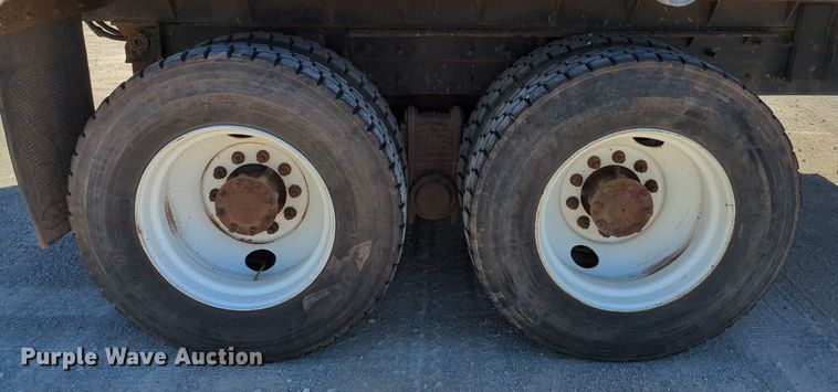 image for item LY9308 2004 Mack CV713 Granite  dump truck