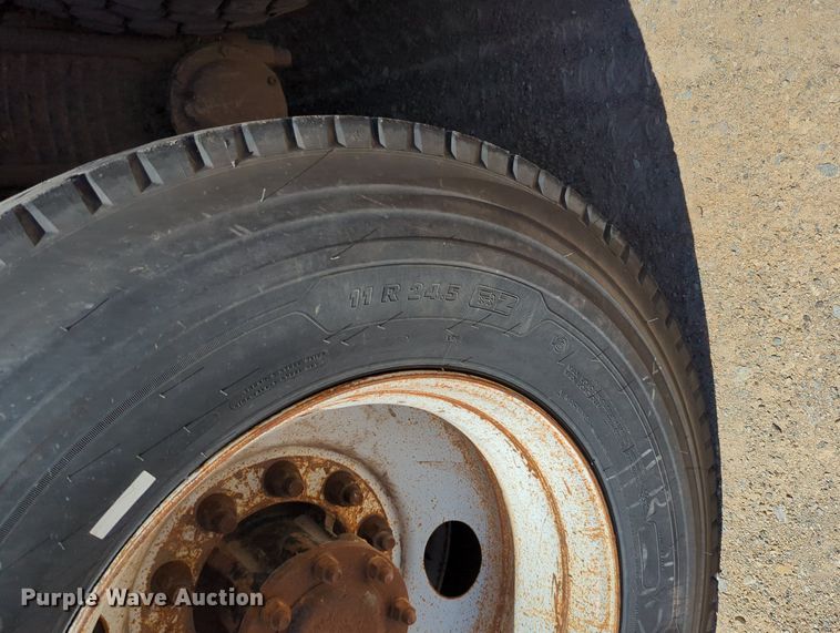 image for item LY9308 2004 Mack CV713 Granite  dump truck